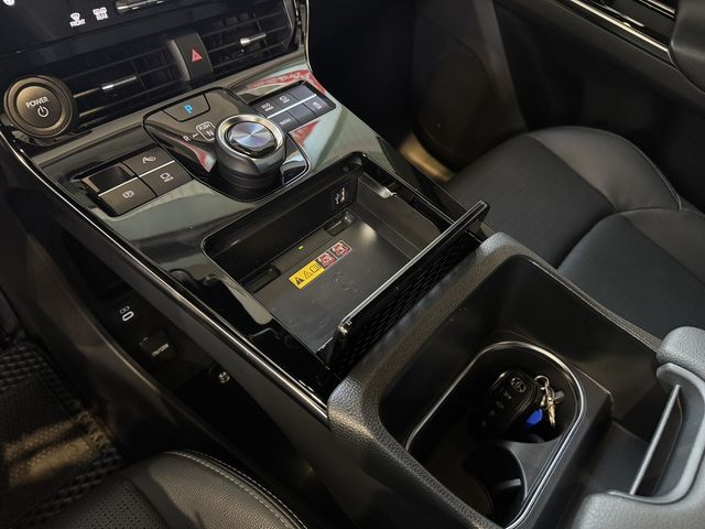TOYOTA豐田 BZ4X  第11張相片