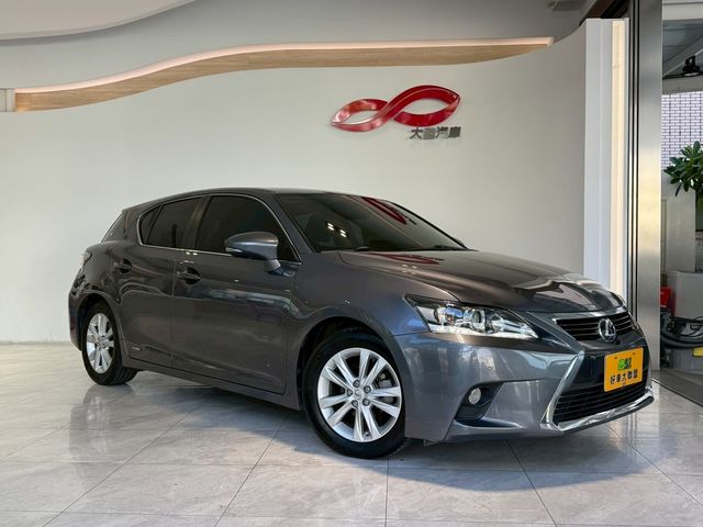 LEXUS凌志 CT200H  第1張相片