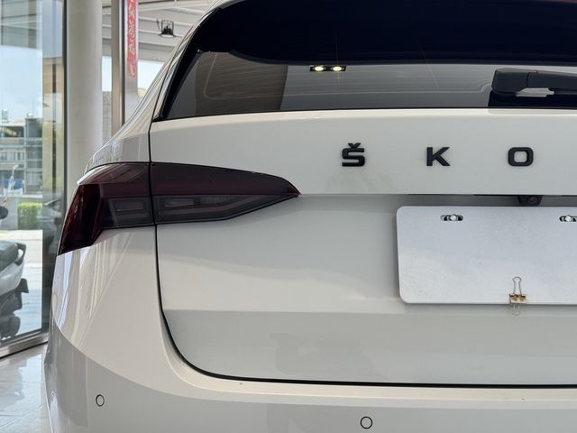 SKODA司科達 OCTAVIA COMBI  第3張相片