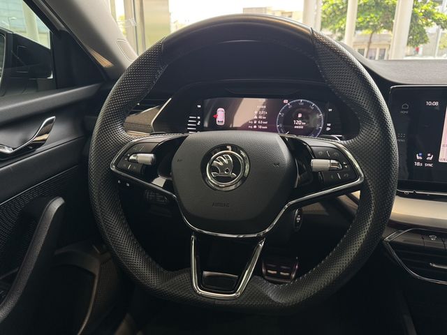 SKODA司科達 OCTAVIA COMBI  第5張相片