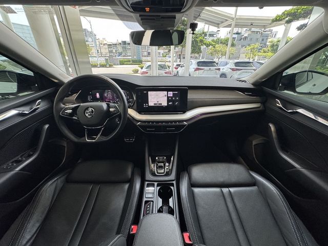 SKODA司科達 OCTAVIA COMBI  第6張相片