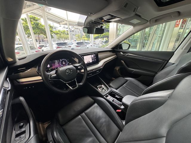 SKODA司科達 OCTAVIA COMBI  第7張相片
