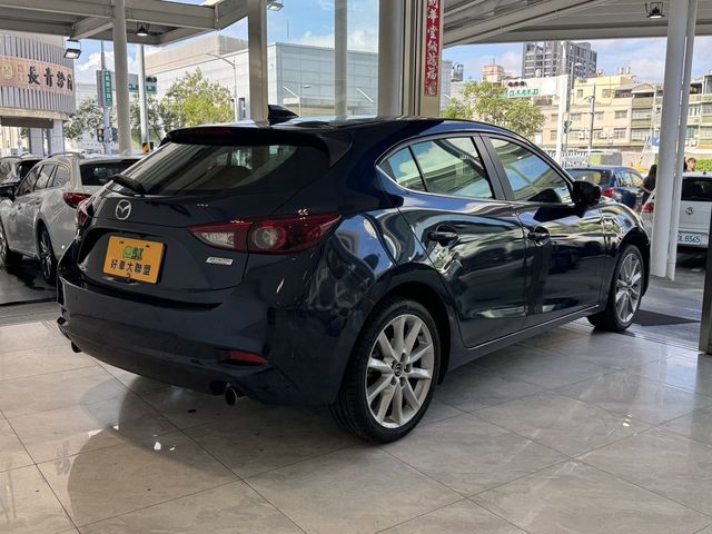 MAZDA馬自達 MAZDA 3  第2張相片