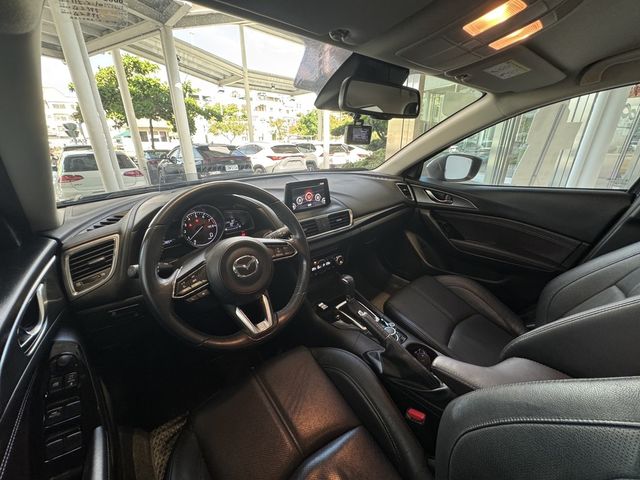 MAZDA馬自達 MAZDA 3  第9張相片
