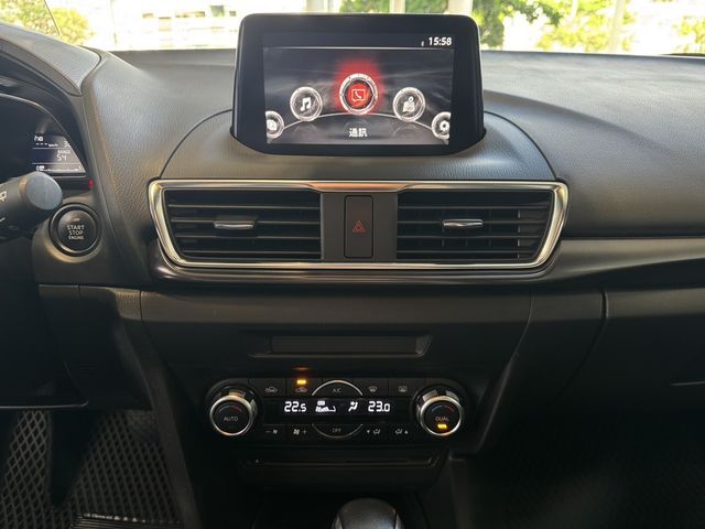 MAZDA馬自達 MAZDA 3  第13張相片