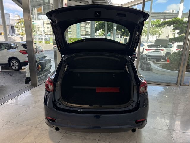 MAZDA馬自達 MAZDA 3  第18張相片
