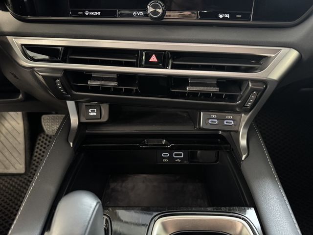 LEXUS凌志 RX350H  第11張相片