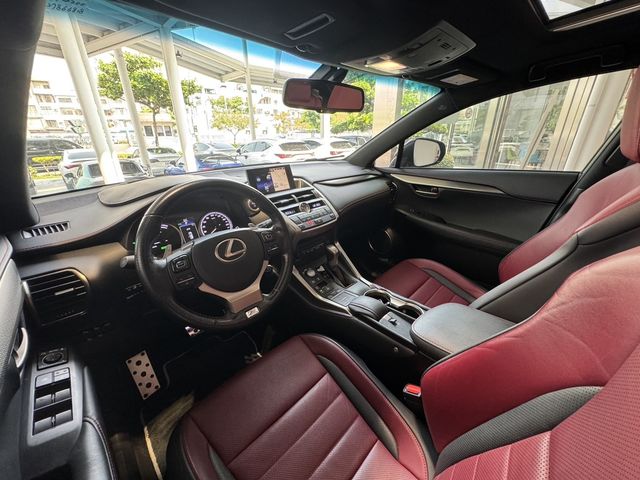 LEXUS凌志 NX300H  第7張相片