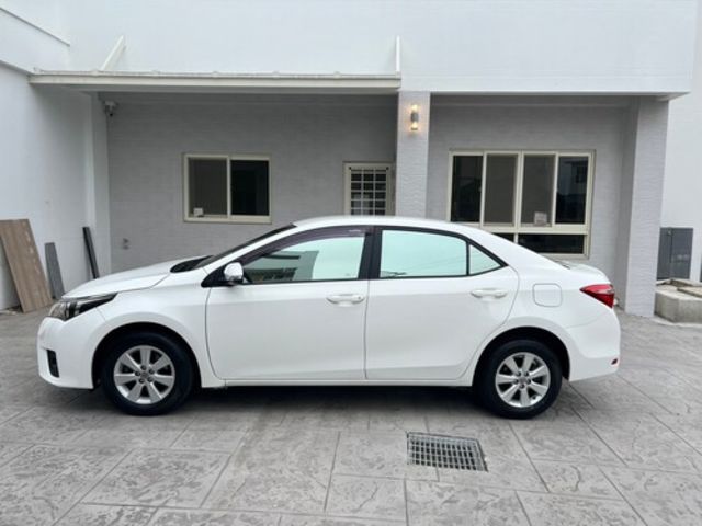 TOYOTA豐田 ALTIS  第3張相片