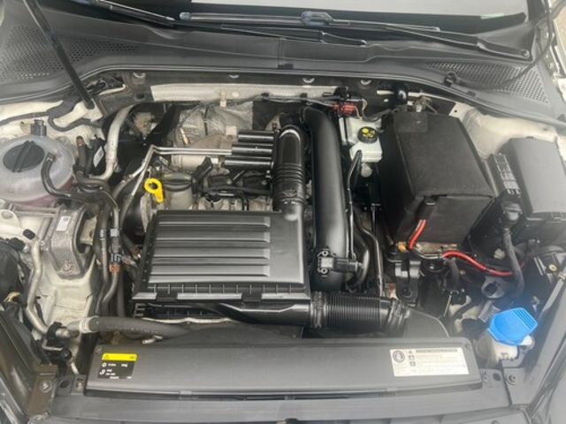VOLKSWAGEN福斯 GOLF  第6張相片