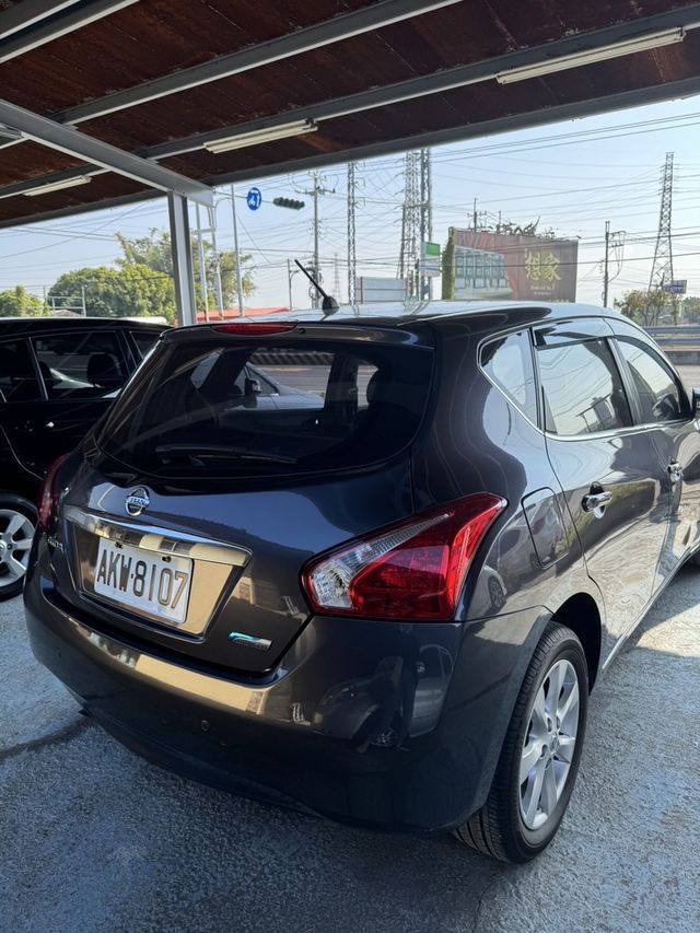 NISSAN日產 TIIDA  第2張相片