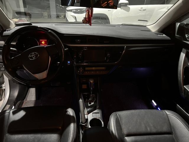 TOYOTA豐田 ALTIS  第5張相片