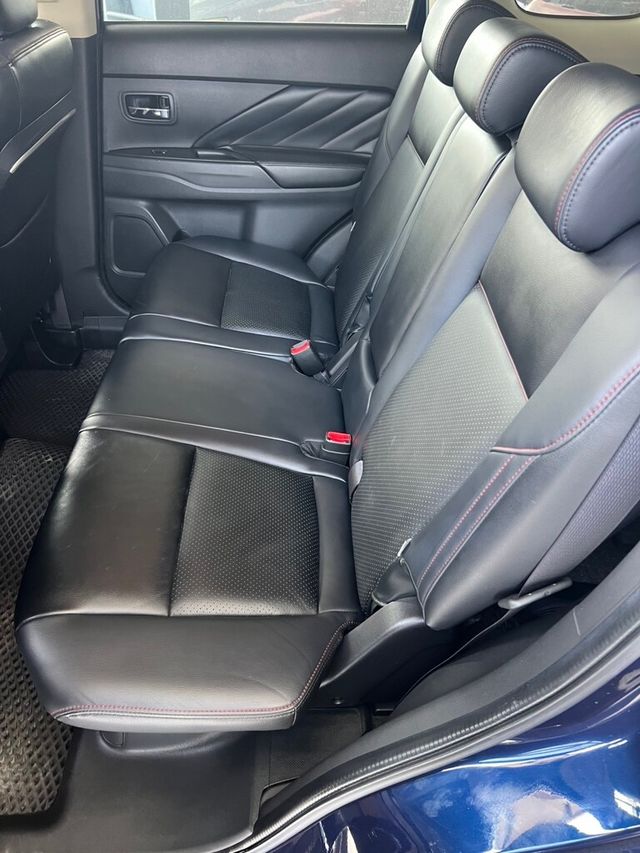 MITSUBISHI三菱 OUTLANDER  第7張相片