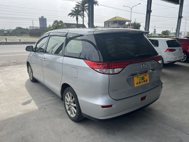 TOYOTA豐田 PREVIA  第4張相片