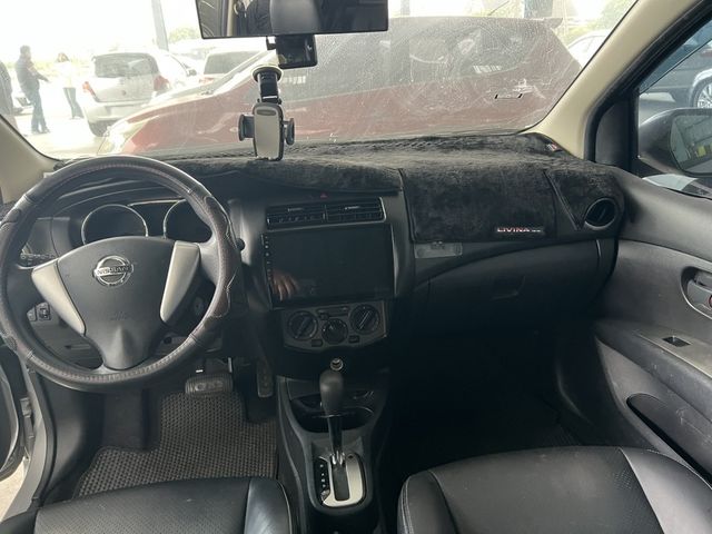 NISSAN日產 LIVINA  第5張相片