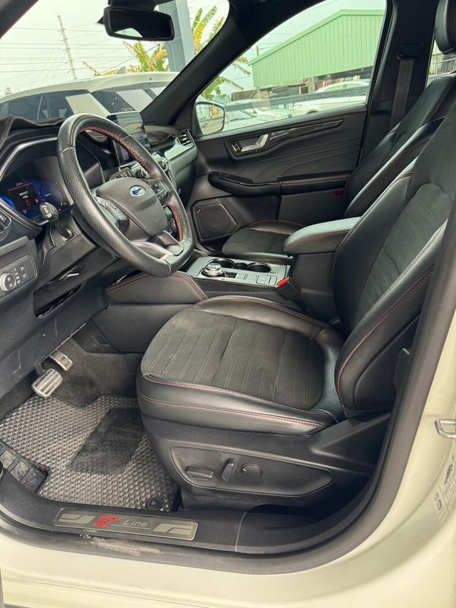 FORD福特 KUGA  第8張相片