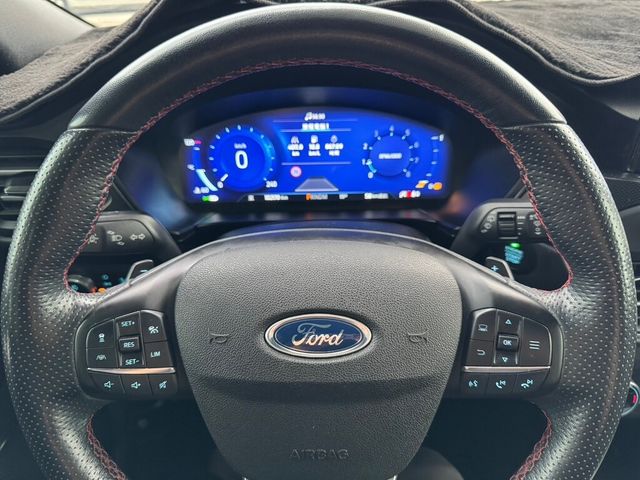 FORD福特 KUGA  第9張相片