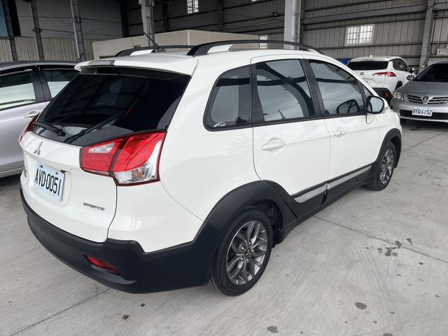 MITSUBISHI三菱 COLT PLUS  第5張相片