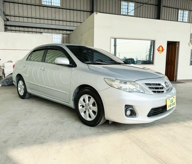 TOYOTA豐田 ALTIS  第3張相片