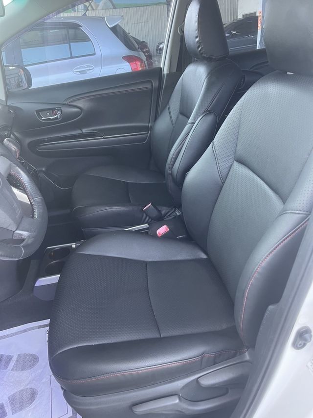 TOYOTA豐田 WISH  第7張相片