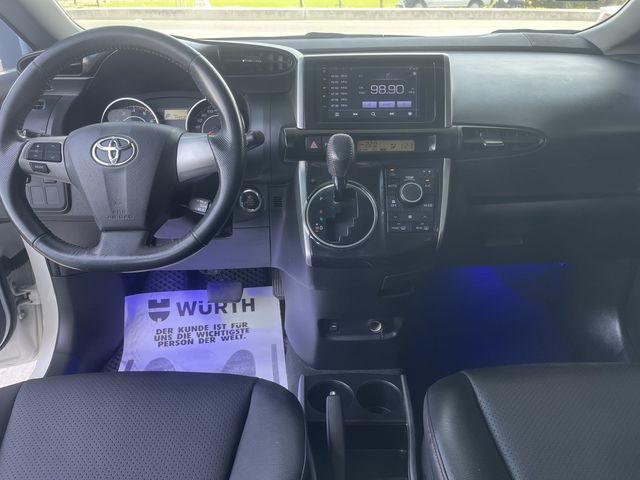 TOYOTA豐田 WISH  第8張相片