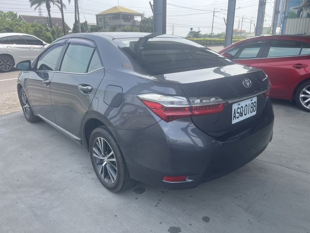 TOYOTA豐田 ALTIS  第2張相片