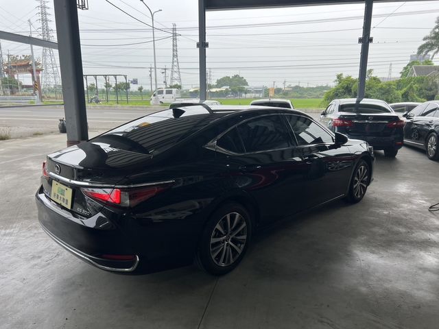 LEXUS凌志 ES200  第2張相片