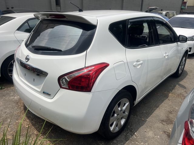 NISSAN日產 TIIDA  第2張相片