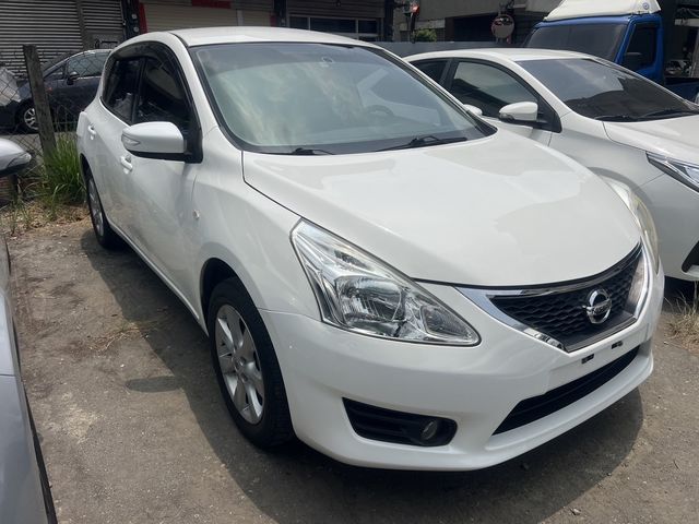NISSAN日產 TIIDA  第3張相片