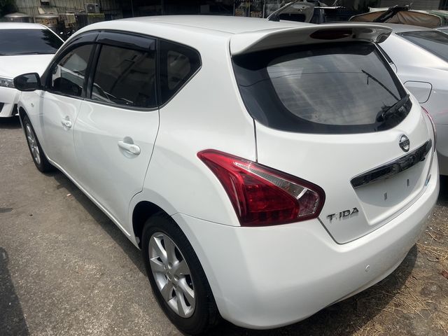 NISSAN日產 TIIDA  第4張相片