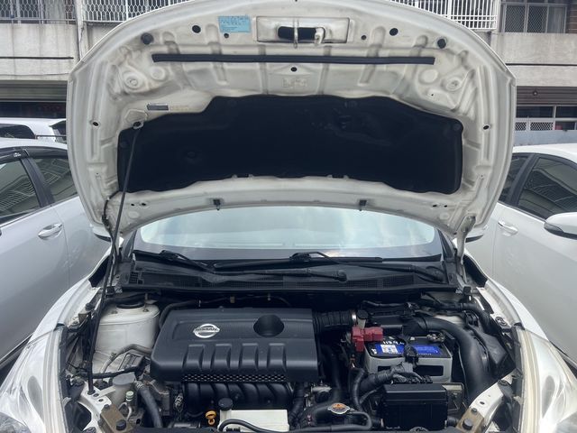 NISSAN日產 TIIDA  第7張相片