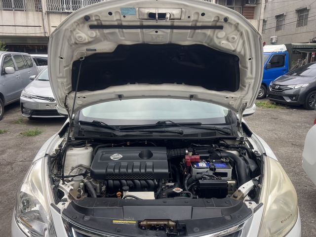 NISSAN日產 TIIDA  第11張相片