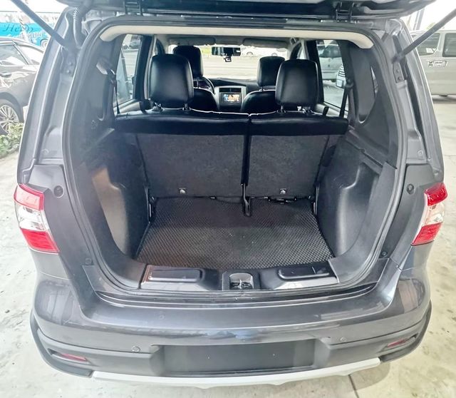 NISSAN日產 LIVINA  第6張相片