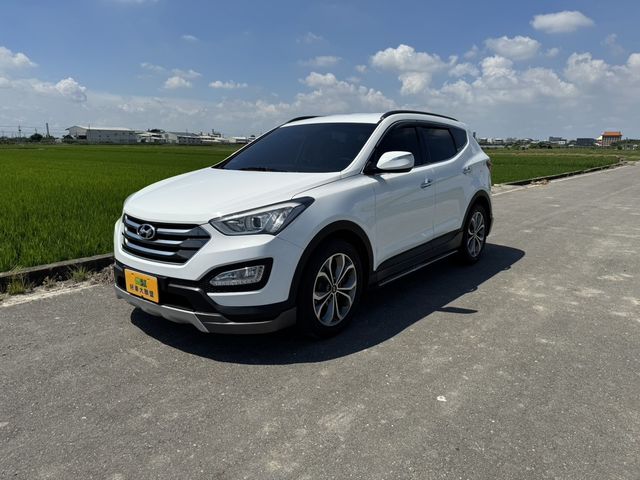 HYUNDAI現代 SANTA FE  第1張相片