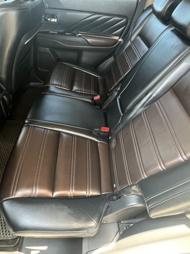 MITSUBISHI三菱 OUTLANDER  第6張相片