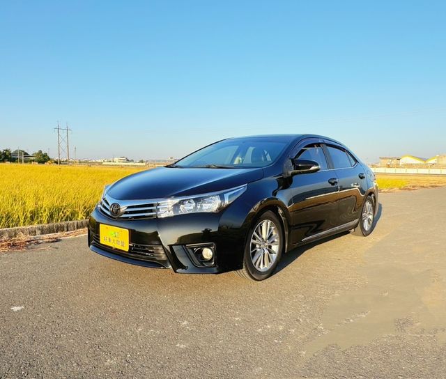 TOYOTA豐田 ALTIS  第1張相片