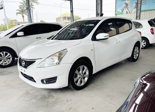 NISSAN日產 TIIDA  第1張相片