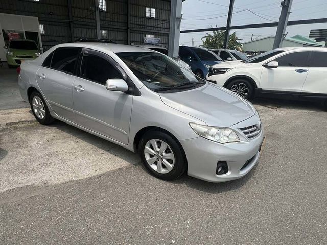 TOYOTA豐田 ALTIS  第2張相片