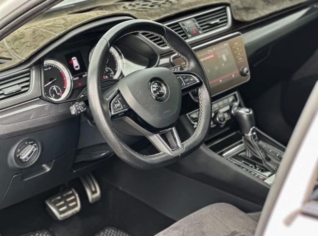 SKODA司科達 SUPERB COMBI  第5張相片