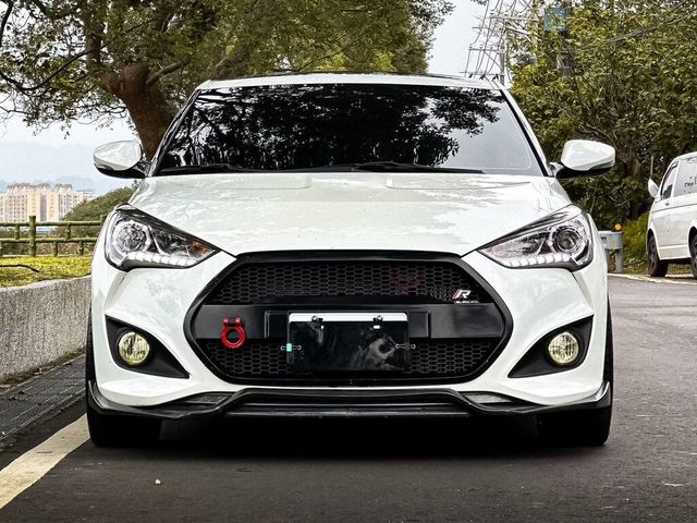 HYUNDAI現代 VELOSTER  第3張相片