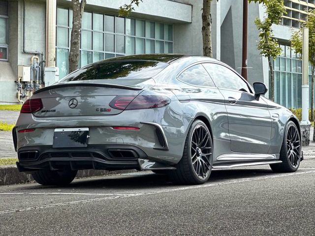 M-BENZ賓士 C63 S AMG  第2張相片