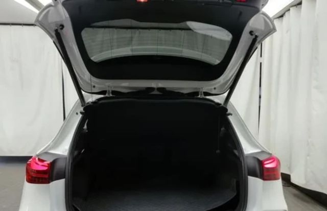 M-BENZ賓士 GLA250  第3張相片
