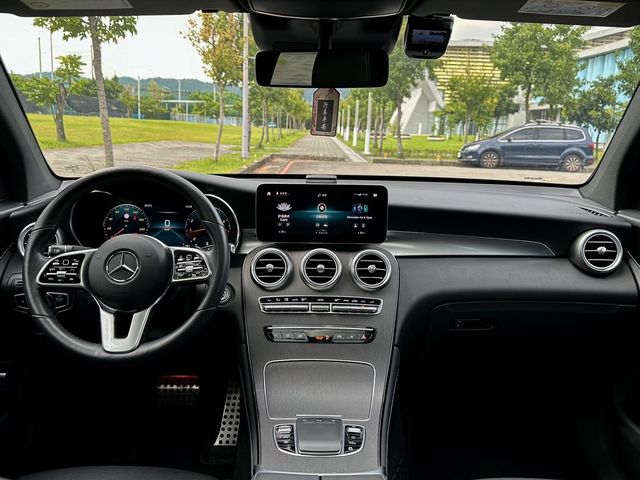 M-BENZ賓士 GLC300 AMG COUPE  第8張相片