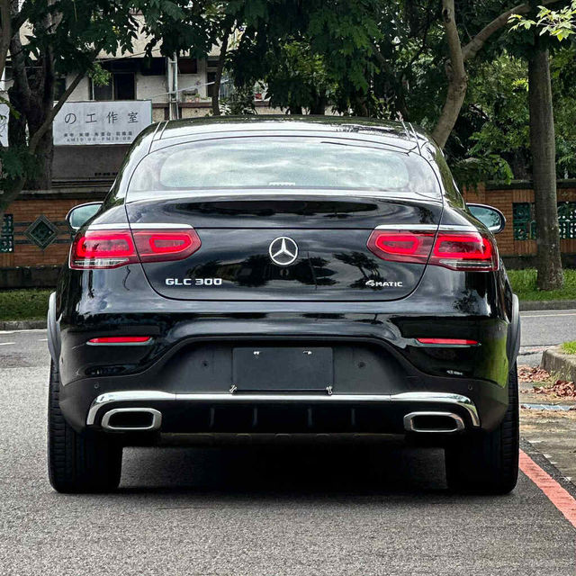 M-BENZ賓士 GLC300 AMG COUPE  第4張相片