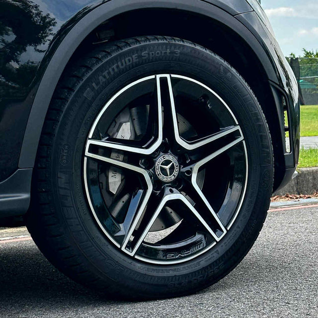 M-BENZ賓士 GLC300 AMG COUPE  第6張相片