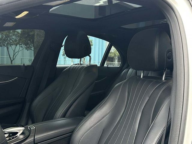 M-BENZ賓士 E300  第9張相片