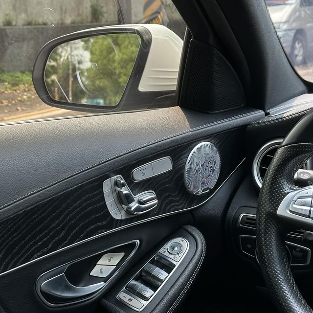M-BENZ賓士 C300  第6張相片