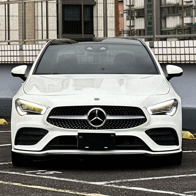 M-BENZ賓士 CLA250  第3張相片