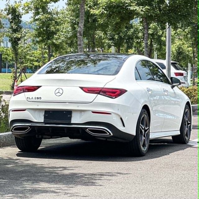 M-BENZ賓士 CLA250  第2張相片