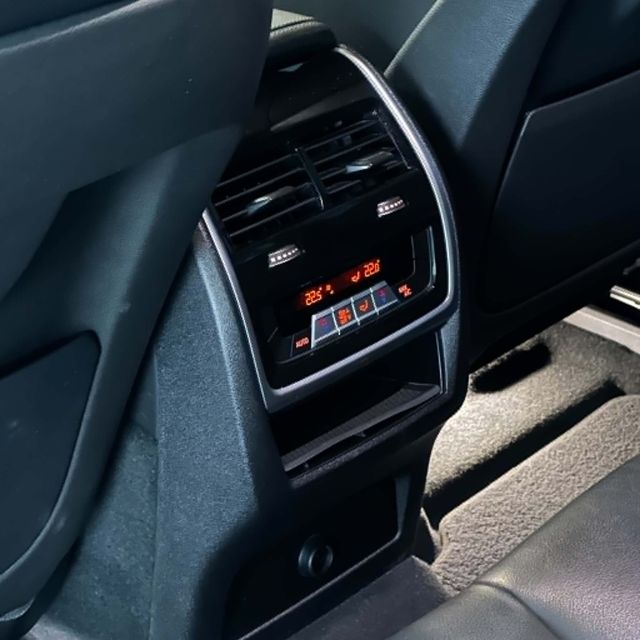 BMW寶馬 X6 XDRIVE40I  第10張相片